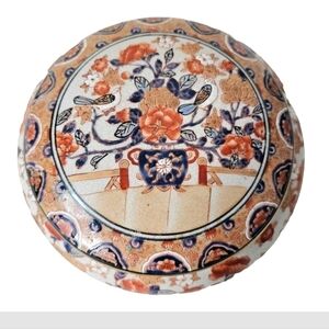 Vintage Collectible Chinese Asian Floral Round Jewelry Porcelain Trinket Box